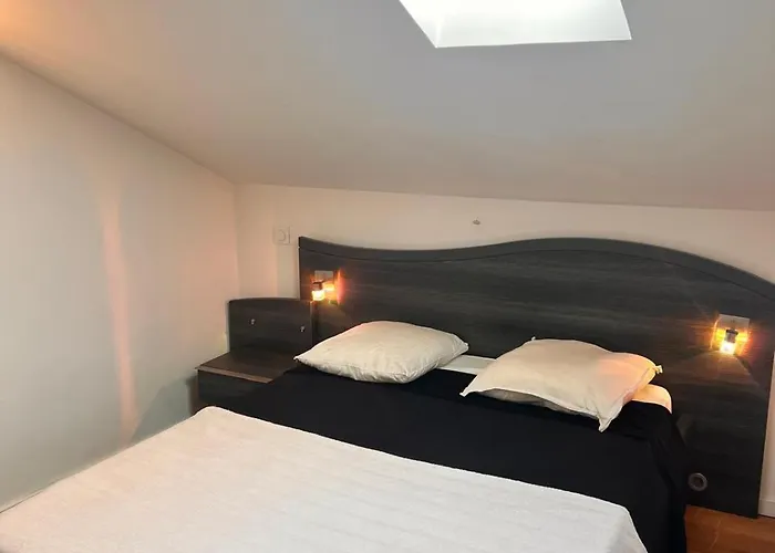 Duplex Vista * Bonifacio